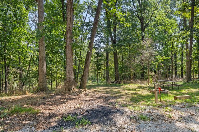 1545 Beaver Lake Road Road, Lawrenceburg, KY 40342