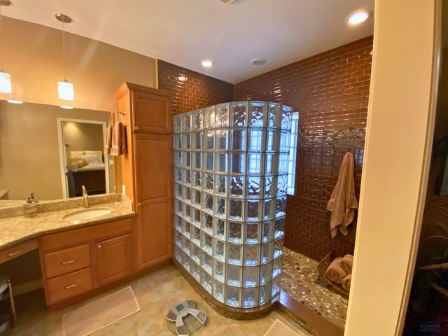 4105 FARVIEW DR, Rapid City, SD 57702