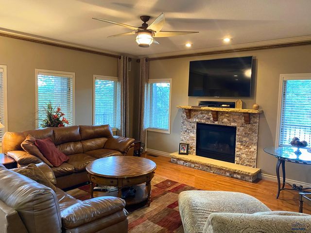 4105 FARVIEW DR, Rapid City, SD 57702