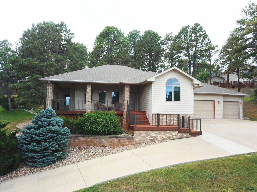 4105 FARVIEW DR, Rapid City, SD 57702