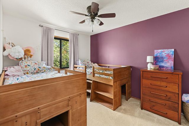 1423 NW 71st Place, Ankeny, IA 50023