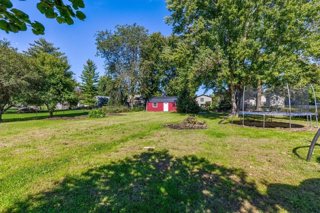 1423 NW 71st Place, Ankeny, IA 50023