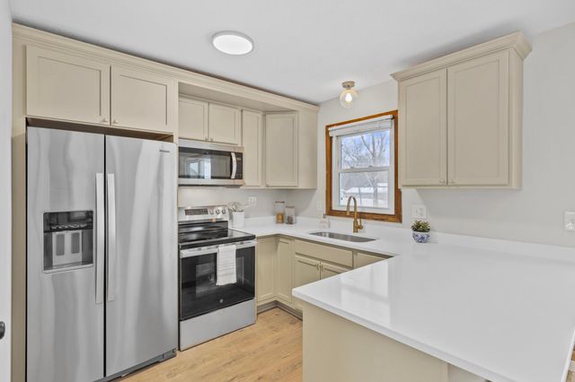 530 173rd Avenue NE, Andover, MN 55304