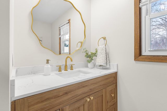 530 173rd Avenue NE, Andover, MN 55304