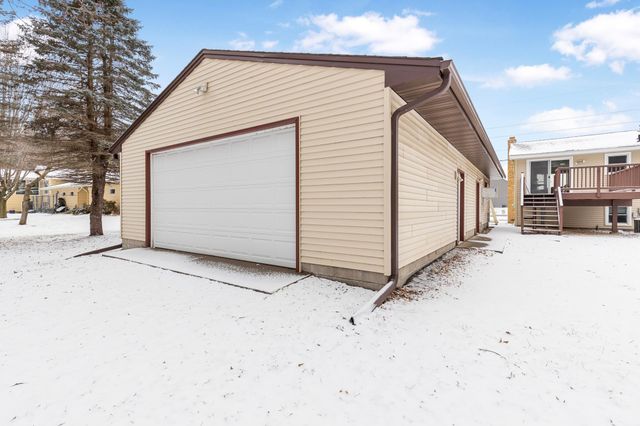 530 173rd Avenue NE, Andover, MN 55304