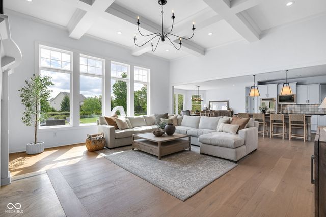 11521 Willow Bend Drive, Zionsville, IN 46077