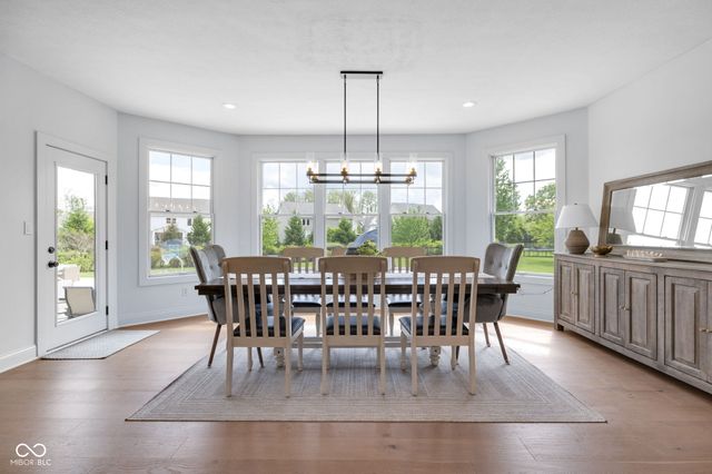 11521 Willow Bend Drive, Zionsville, IN 46077