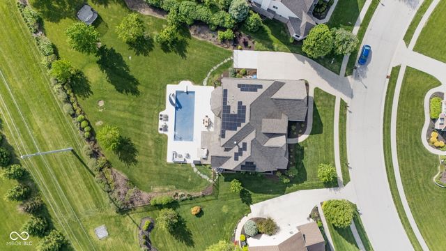11521 Willow Bend Drive, Zionsville, IN 46077