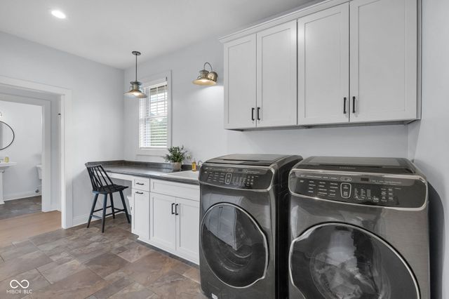 11521 Willow Bend Drive, Zionsville, IN 46077