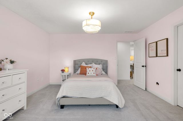 11521 Willow Bend Drive, Zionsville, IN 46077