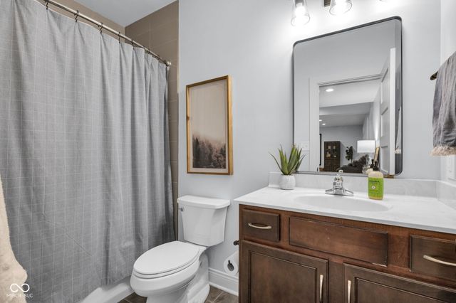 11521 Willow Bend Drive, Zionsville, IN 46077