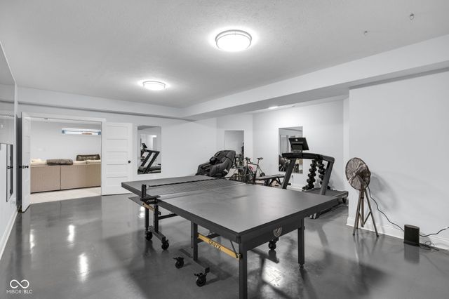 11521 Willow Bend Drive, Zionsville, IN 46077