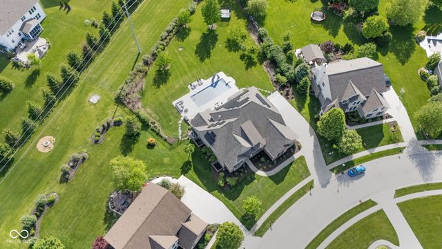 11521 Willow Bend Drive, Zionsville, IN 46077