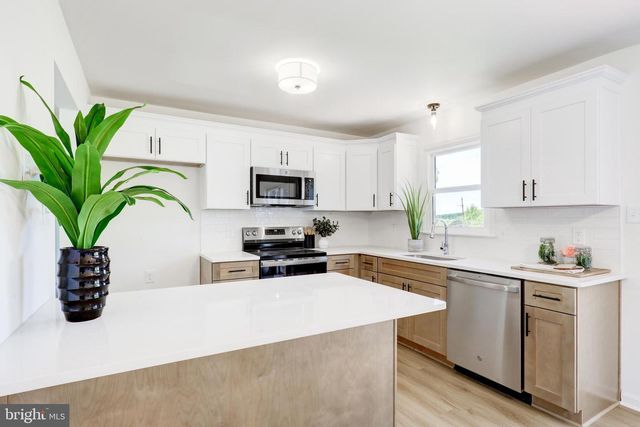 1903 MCKNIGHTS GAP RD, Reading, PA 19604