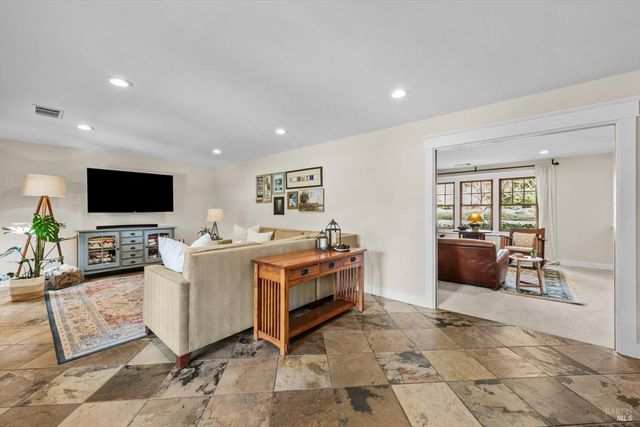 1111 Olive Hill Ln, Napa, CA 94558