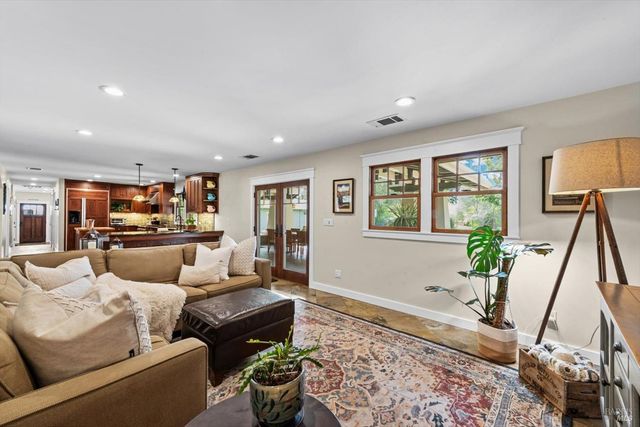 1111 Olive Hill Ln, Napa, CA 94558