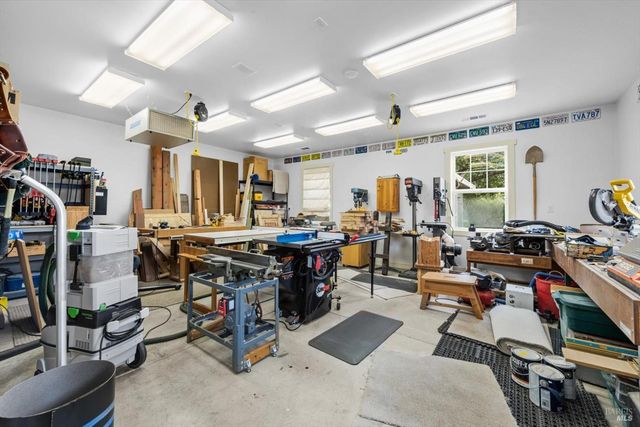 1111 Olive Hill Ln, Napa, CA 94558