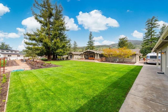 1111 Olive Hill Ln, Napa, CA 94558