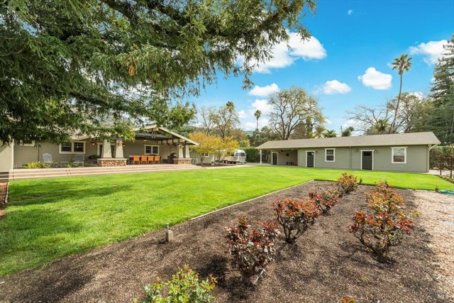 1111 Olive Hill Ln, Napa, CA 94558