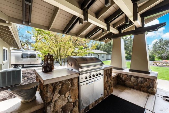 1111 Olive Hill Ln, Napa, CA 94558