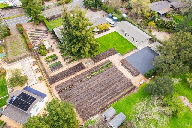 1111 Olive Hill Ln, Napa, CA 94558