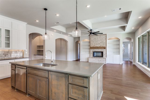 182 Fan Mill Trail, Weatherford, TX 76085