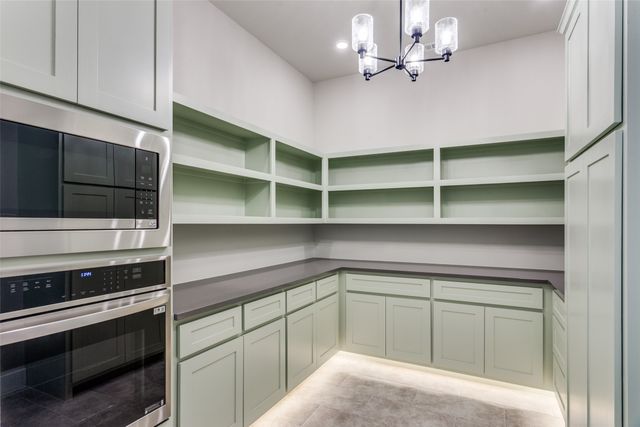 182 Fan Mill Trail, Weatherford, TX 76085