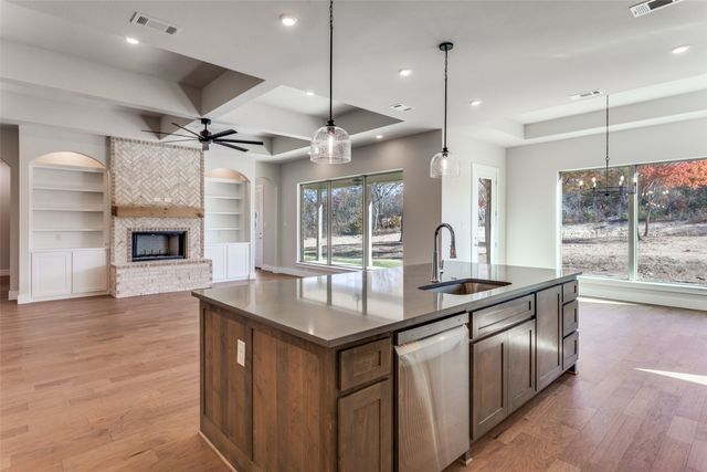 182 Fan Mill Trail, Weatherford, TX 76085