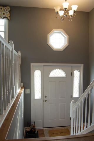 30 Ridge Lane Drive, Decatur, IL 62521