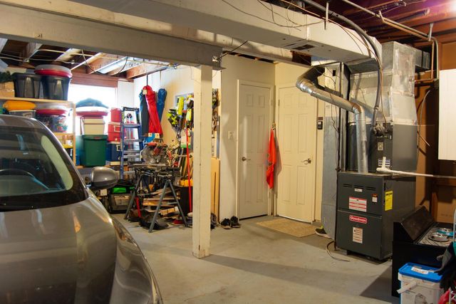 30 Ridge Lane Drive, Decatur, IL 62521