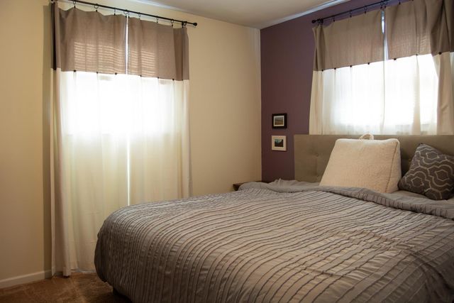 30 Ridge Lane Drive, Decatur, IL 62521