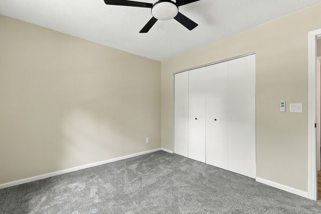 3323 Kimberly Downs Road, Davenport, IA 52807