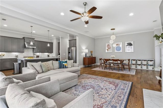 1916 Red Eagle Walk, Atlanta, GA 30318