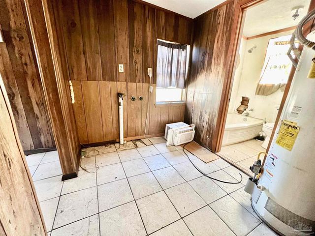 3042 N Guillemard St, Pensacola, FL 32503