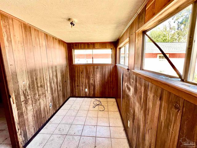 3042 N Guillemard St, Pensacola, FL 32503