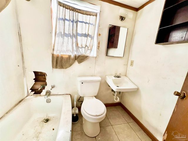 3042 N Guillemard St, Pensacola, FL 32503