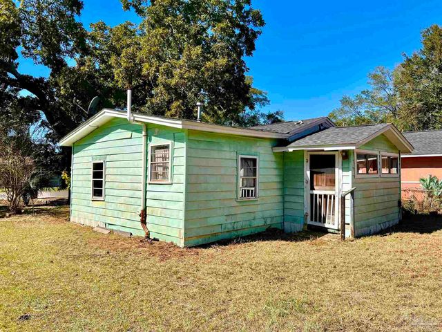 3042 N Guillemard St, Pensacola, FL 32503