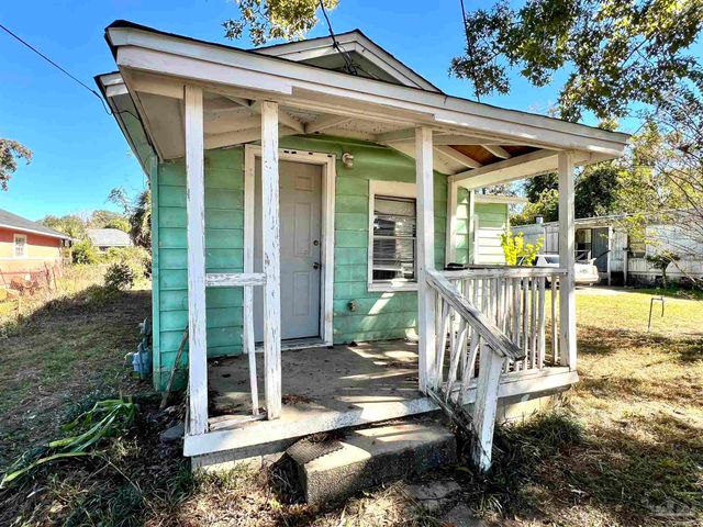 3042 N Guillemard St, Pensacola, FL 32503