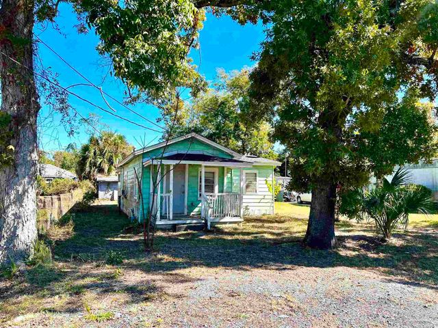 3042 N Guillemard St, Pensacola, FL 32503