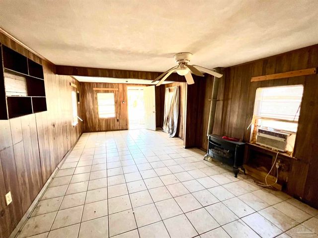 3042 N Guillemard St, Pensacola, FL 32503