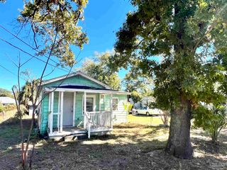 3042 N Guillemard St, Pensacola, FL 32503