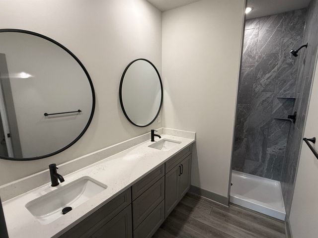 5534 W 42nd Street South, Wichita, KS 67215