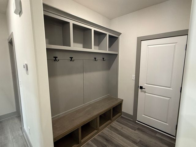 5534 W 42nd Street South, Wichita, KS 67215