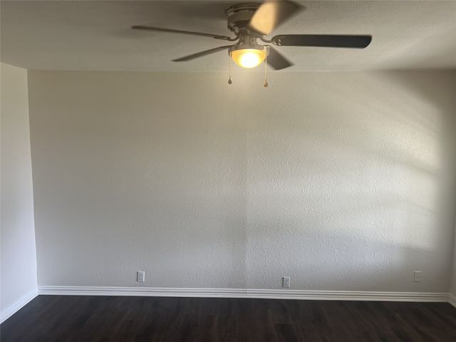 140 Vandenburg Drive, Denison, TX 75020