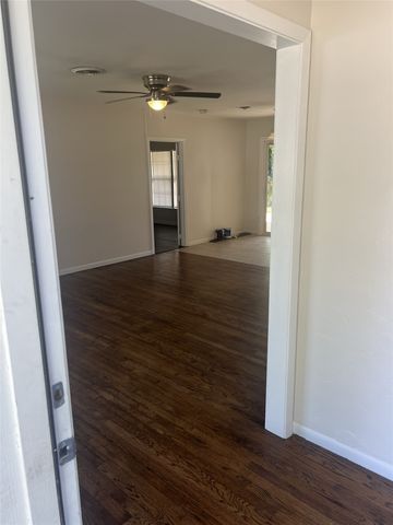 140 Vandenburg Drive, Denison, TX 75020