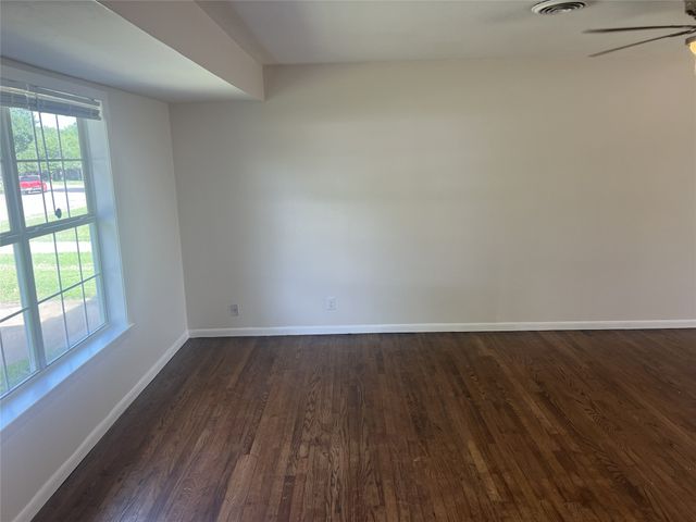 140 Vandenburg Drive, Denison, TX 75020