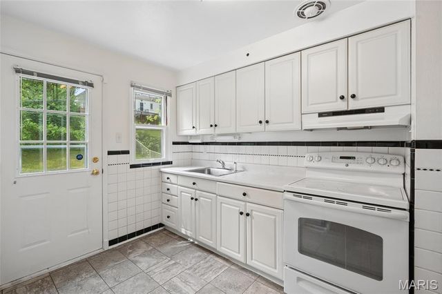 10200 Coburg Lands Drive, Bellefontaine Nghbrs, MO 63137