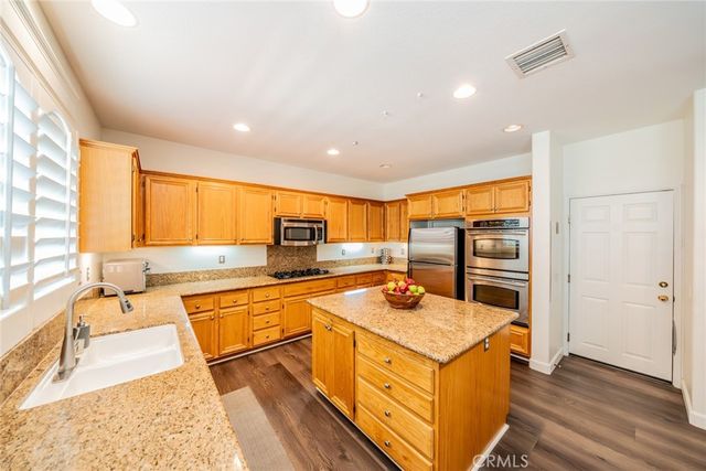 1413 Gold Buckle Ct., Redlands, CA 92374