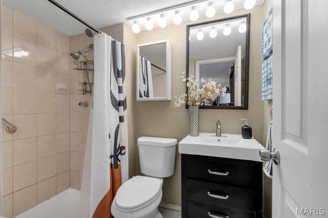 6271 Sandycreek Court, Unincorporated, MO 63033