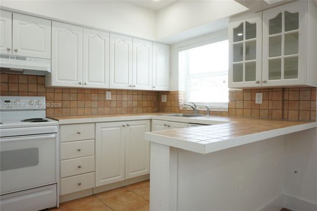 7701 SW 55th Ave 39-C, Miami, FL 33143